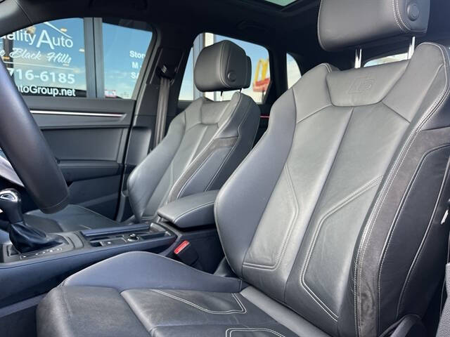 2022 Audi Q3 quattro S line Prem Plus 45 TFSI