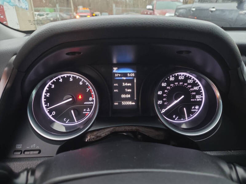 2020 Toyota Camry SE Nightshade