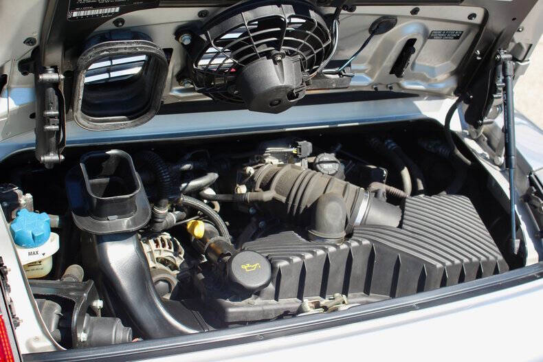 2003 Porsche 911
