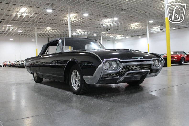 1962 Ford Thunderbird