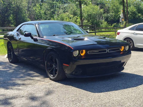 2016 Dodge Challenger SXT Plus