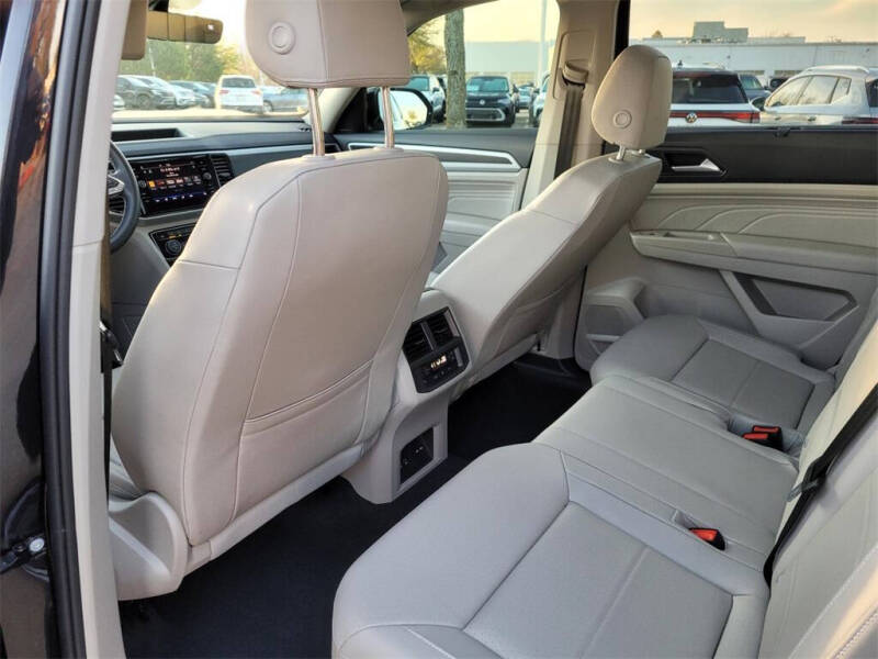 2023 Volkswagen Atlas V6 SE