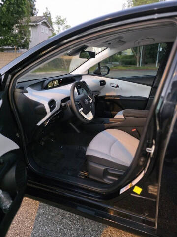 2017 Toyota Prius Two