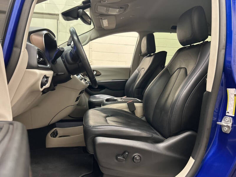 2019 Chrysler Pacifica Touring L Plus
