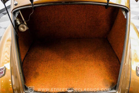 1940 Ford Deluxe