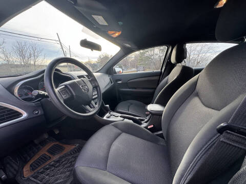 2013 Dodge Avenger SE