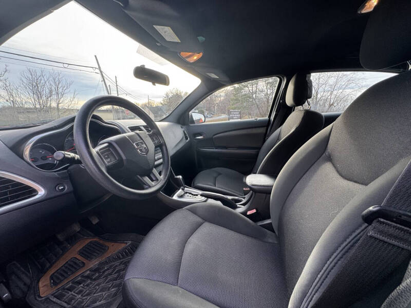 2013 Dodge Avenger SE