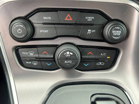 2021 Dodge Challenger SXT