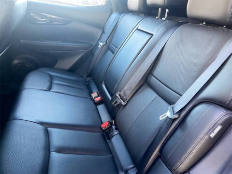 2022 Nissan Rogue Sport SL