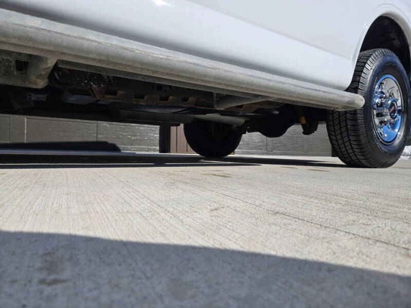 2021 GMC Savana 2500