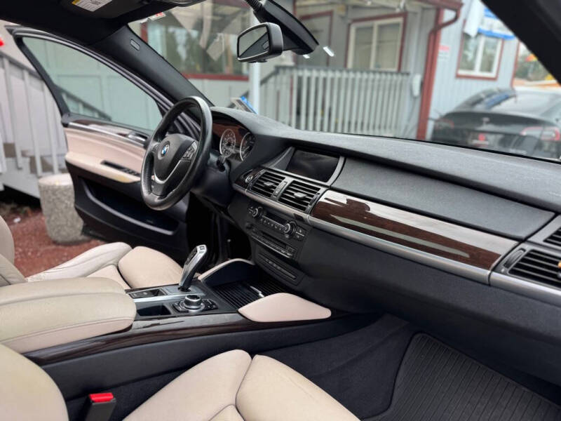 2013 BMW X6 xDrive50i