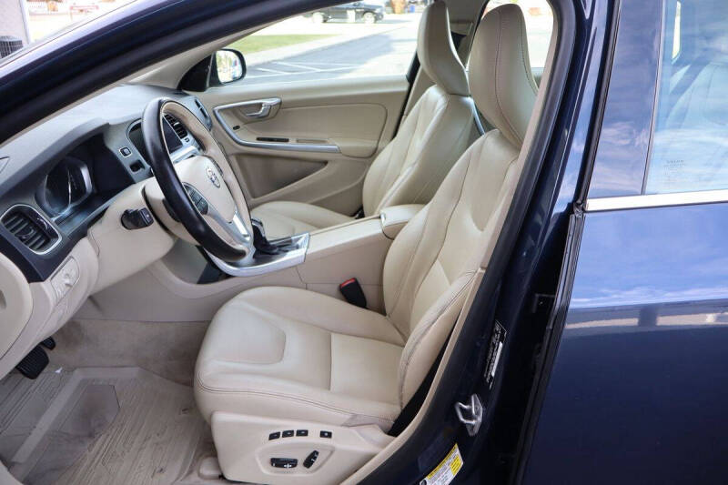 2015 Volvo V60 T5 Drive-E Premier