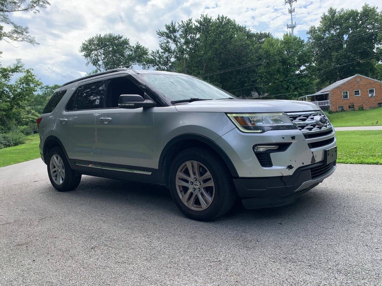 Silver 2019 Ford Explorer XLT AWD XLT 4dr SUV 1