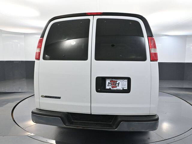 2017 Chevrolet Express LT 3500