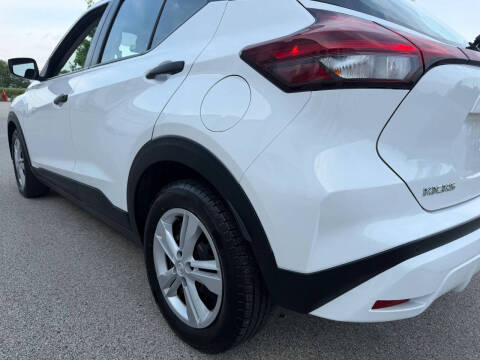 2023 Nissan Kicks S