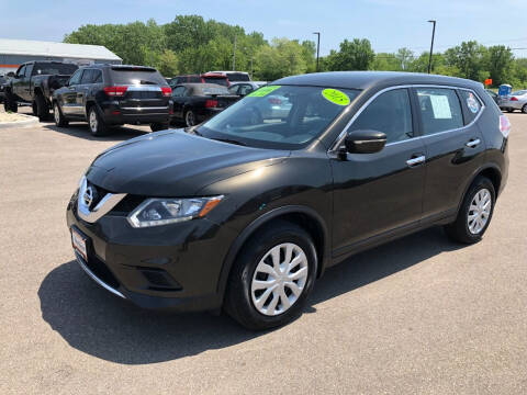 2015 Nissan Rogue for sale at Car Corral in Kenosha WI