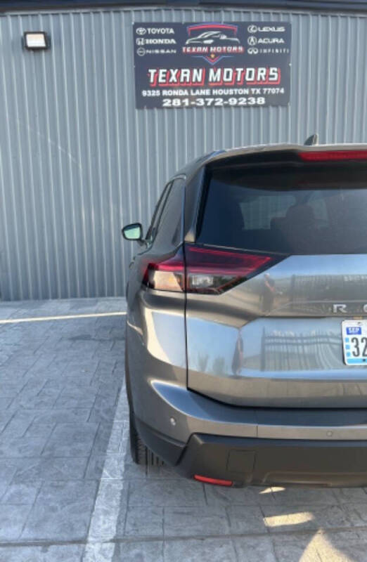 2025 Nissan Rogue SV