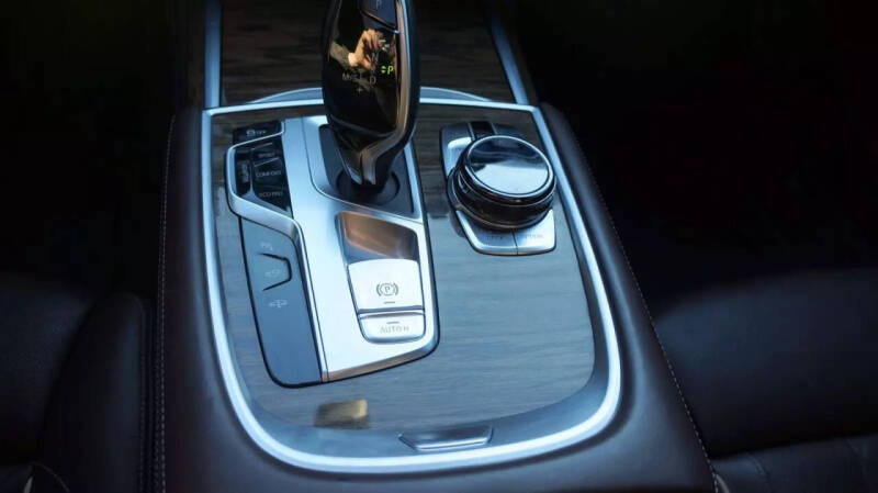 2016 BMW 7 Series 750i xDrive