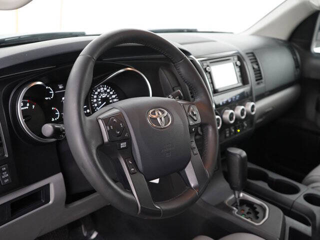 2019 Toyota Sequoia SR5