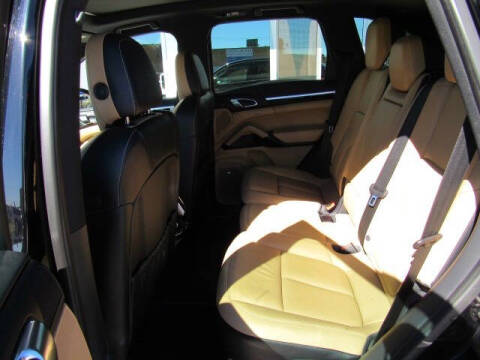 2014 Porsche Cayenne Platinum