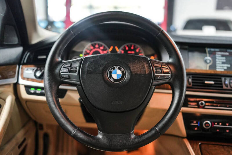 2011 BMW 5 Series 535i