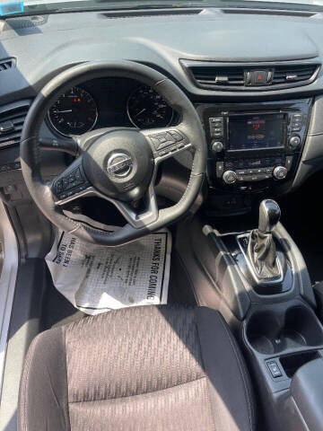 2018 Nissan Rogue SV