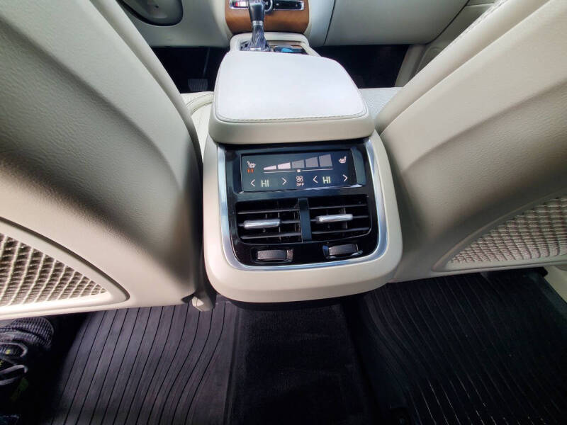 2017 Volvo XC90 T6 Inscription