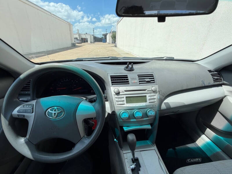 2010 Toyota Camry LE