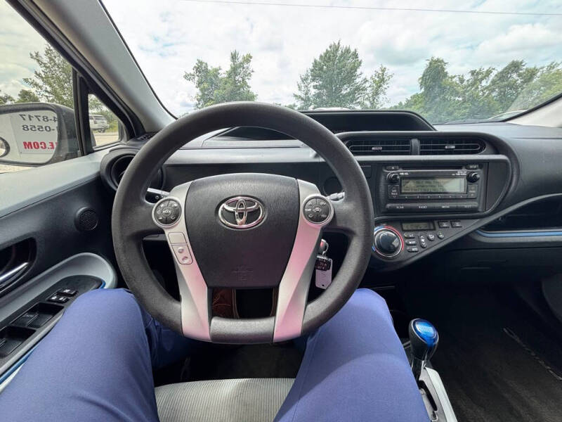 2013 Toyota Prius c