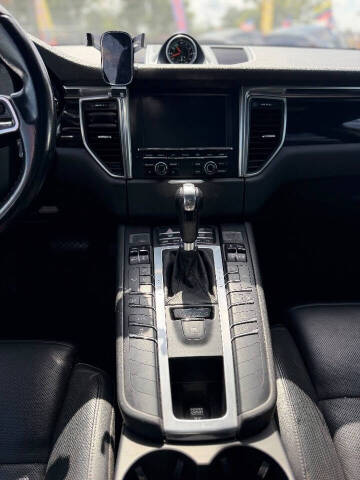 2015 Porsche Macan S
