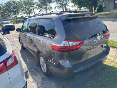 2015 Toyota Sienna