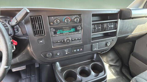 2024 Chevrolet Express 2500