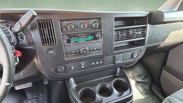 2024 Chevrolet Express 2500