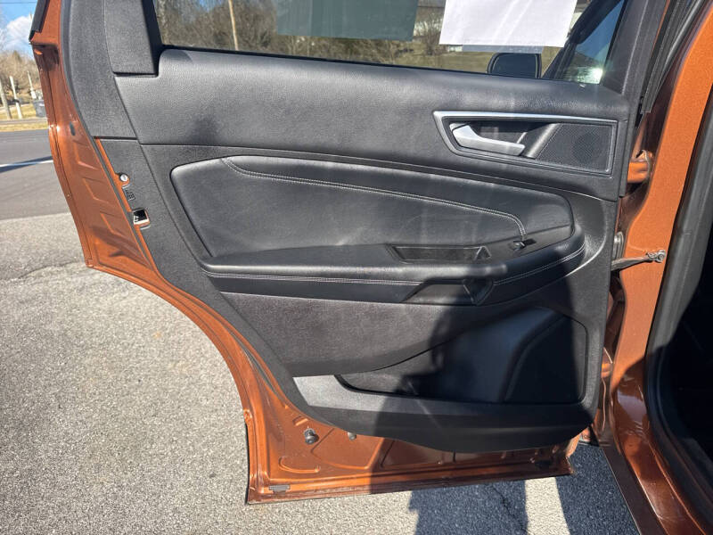 2017 Ford Edge Titanium