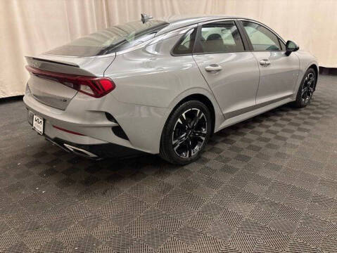 2022 Kia K5