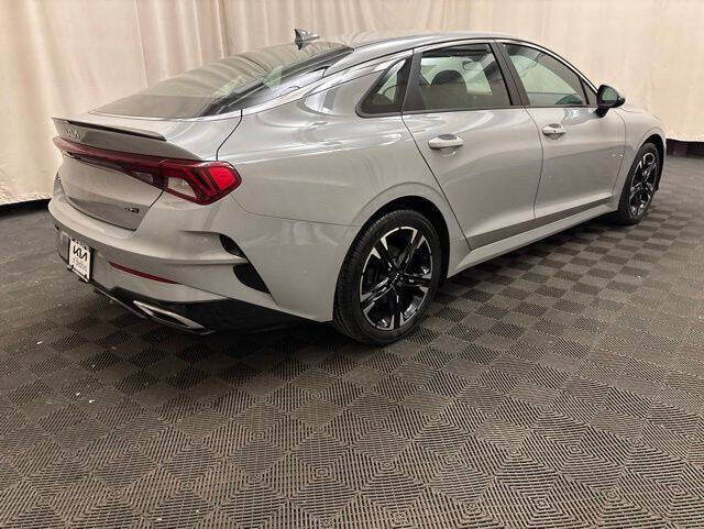 2022 Kia K5
