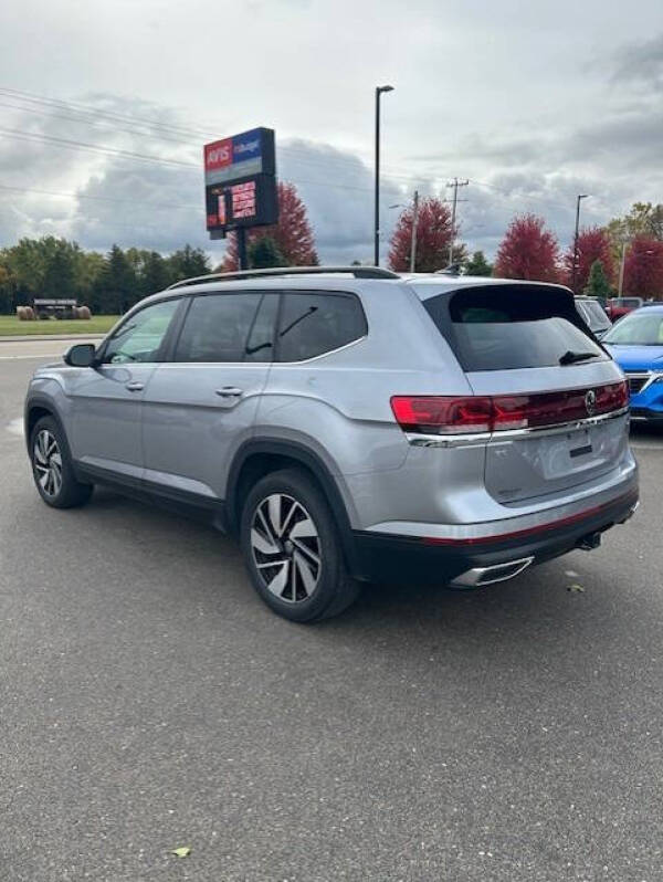 2024 Volkswagen Atlas SE 4Motion