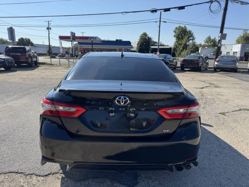 2019 Toyota Camry SE