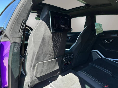 2024 Lamborghini Urus Performante