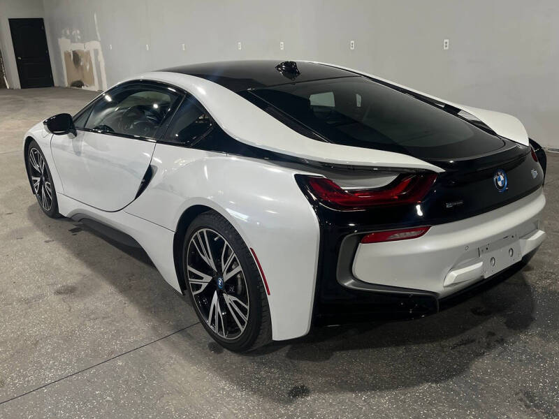 2015 BMW i8