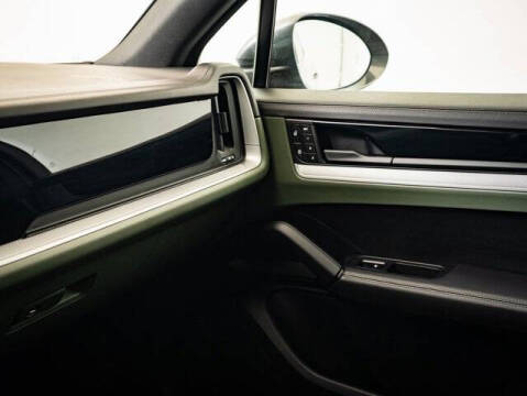 2024 Porsche Cayenne