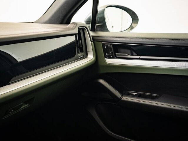 2024 Porsche Cayenne