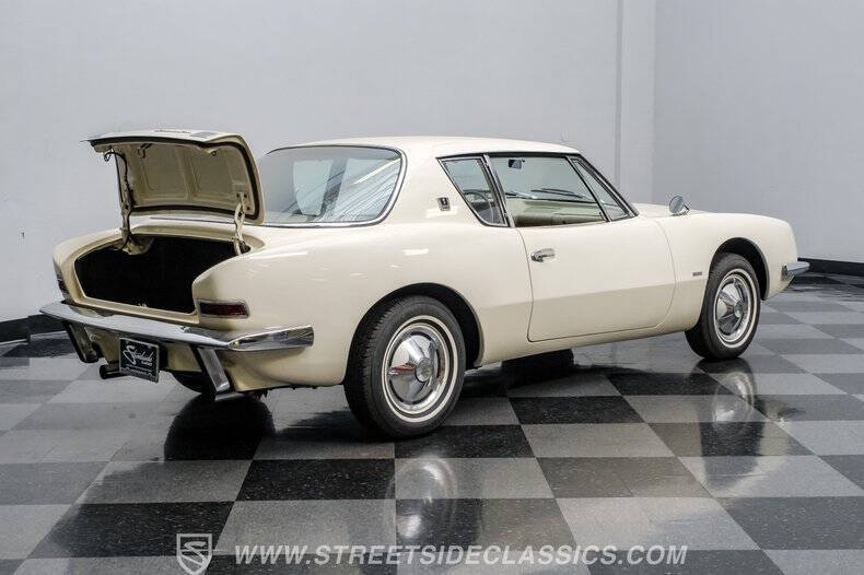1963 Studebaker Avanti