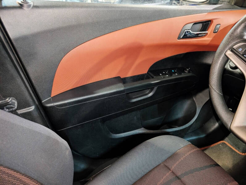 2015 Chevrolet Sonic LT Auto