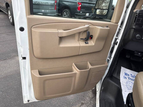 2023 Chevrolet Express 2500