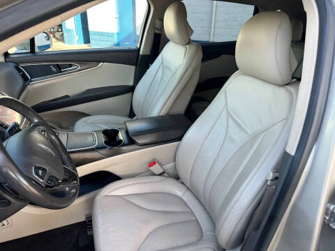 2017 Lincoln MKX Select