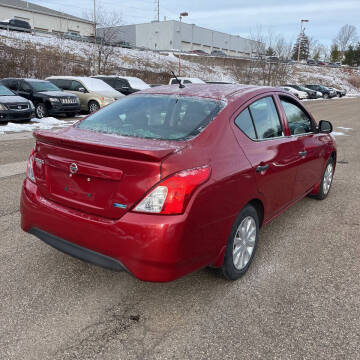 2015 Nissan Versa 1.6 S