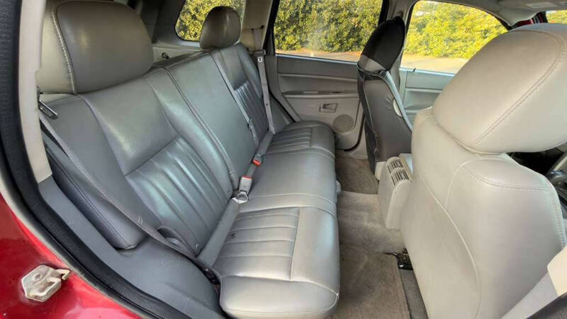 2006 Jeep Grand Cherokee Laredo