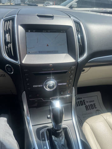 2017 Ford Edge Titanium