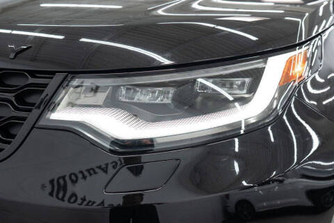 2023 Land Rover Discovery P300 S R-Dynamic